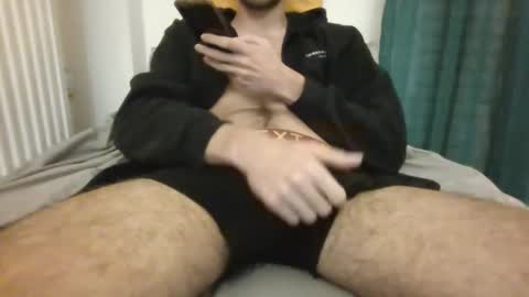 Snapshot of grcammer chatting on 03-30-26, 01:06 GrCammer online show from 03-30-26, 01:06