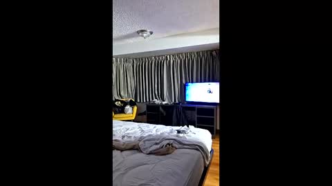 Snapshot of greatfullone chatting on 04-05-26, 11:35 greatfullone online show from 04-05-26, 11:35