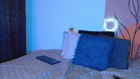 Snapshot of grecia_rouse chatting on 12-11-24, 01:58  GRECIA  online show from 12-11-24, 01:58