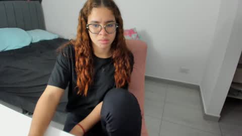 Snapshot of greciaruiz chatting on 10-05-25, 10:18 GreciaRuiz online show from 10-05-25, 10:18