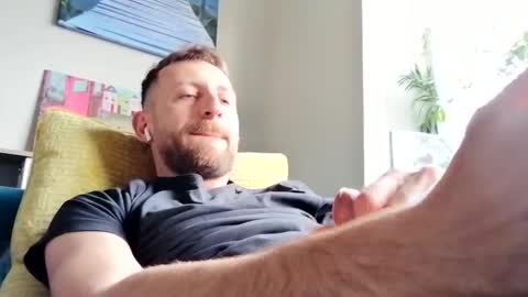 Snapshot of greendiamon chatting on 05-05-26, 11:18 greendiamon online show from 05-05-26, 11:18