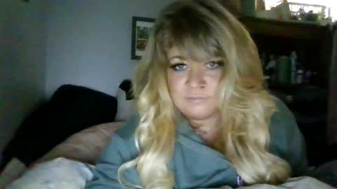 Snapshot of greeneyedblondie84 chatting on 02-26-26, 09:58 sweetlala online show from 02-26-26, 09:58