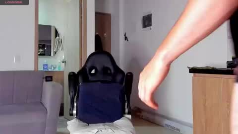 Juan online show from 02-04-25, 03:33