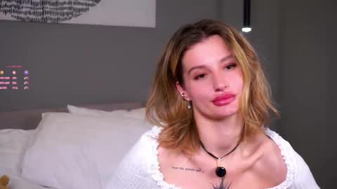 Kelly online show from 12-18-25, 12:22