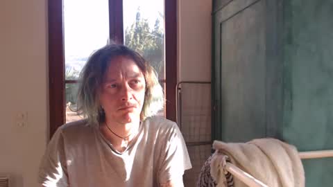 Snapshot of greenmoon88888 chatting on 12-05-24, 10:33 Greenmoon online show from 12-05-24, 10:33