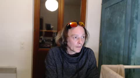 Snapshot of greenmoon88888 chatting on 03-08-25, 07:31 Greenmoon online show from 03-08-25, 07:31