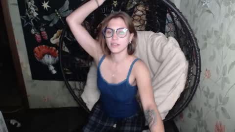 Snapshot of greenwitch9 chatting on 09-30-25, 03:28 Lina online show from 09-30-25, 03:28