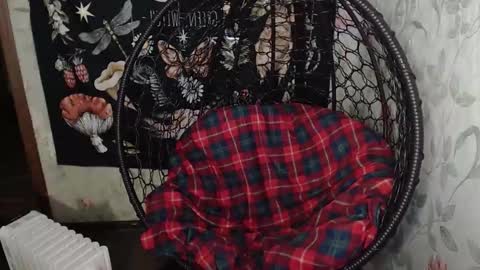 Snapshot of greenwitch9 chatting on 01-13-26, 11:04 Lina online show from 01-13-26, 11:04