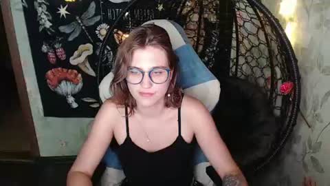 Snapshot of greenwitch9 chatting on 07-25-26, 11:19 Lina online show from 07-25-26, 11:19