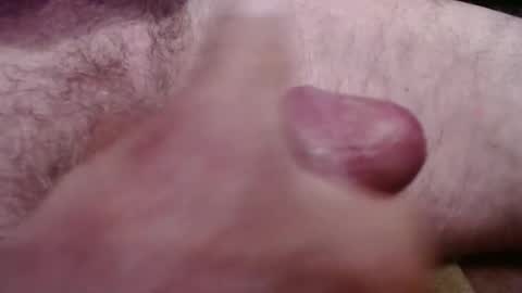 Snapshot of gregburns chatting on 05-19-26, 10:38 Greg online show from 05-19-26, 10:38