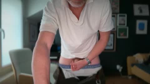 Snapshot of greggy92 chatting on 01-15-26, 07:57 greggy92 online show from 01-15-26, 07:57