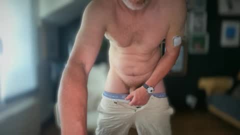 Snapshot of greggy92 chatting on 06-19-26, 08:29 greggy92 online show from 06-19-26, 08:29