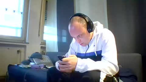 Snapshot of gregi_xxx1 chatting on 10-16-25, 04:08 Gregy XX online show from 10-16-25, 04:08