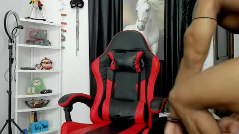 Gregori online show from 04-19-26, 03:11