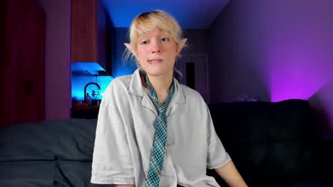 Snapshot of gregory_byyrd chatting on 12-12-24, 09:04 Greg-independent model online show from 12-12-24, 09:04