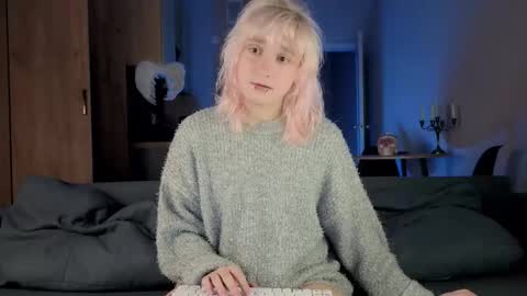 Snapshot of gregory_byyrd chatting on 03-12-26, 09:10 Greg-independent model online show from 03-12-26, 09:10