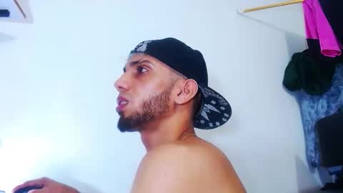 Snapshot of gregory_hardxx chatting on 10-10-25, 02:32 GREGORY online show from 10-10-25, 02:32