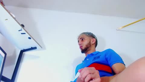 Snapshot of gregory_hardxx chatting on 10-13-25, 01:27 GREGORY online show from 10-13-25, 01:27