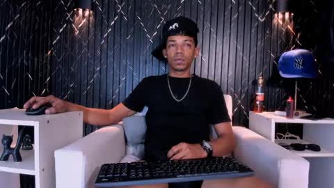 GregorySforza online show from 11-25-25, 09:04