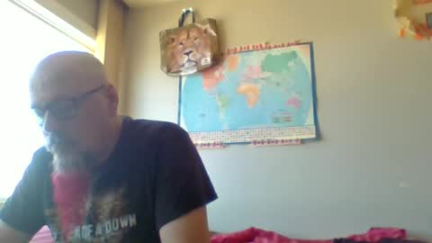 Snapshot of gregrev chatting on 06-25-26, 08:24 gregrev online show from 06-25-26, 08:24