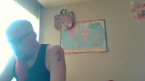 Snapshot of gregrev chatting on 07-10-26, 12:26 gregrev online show from 07-10-26, 12:26