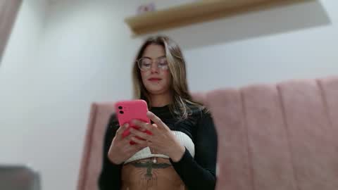 Snapshot of greta_miss chatting on 10-16-25, 03:07 Emmy online show from 10-16-25, 03:07