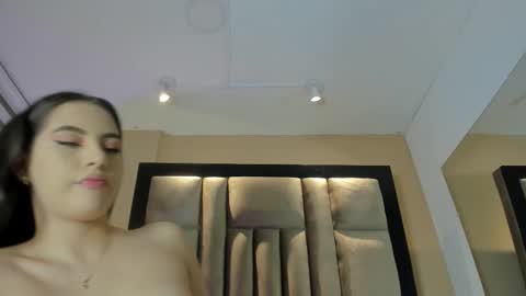 Snapshot of greta_petitee chatting on 02-25-26, 11:31 GRETA online show from 02-25-26, 11:31