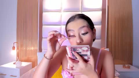 Snapshot of greta_petitee chatting on 03-09-26, 11:36 GRETA online show from 03-09-26, 11:36