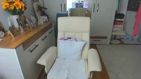 GretaMilf online show from 06-21-26, 05:37