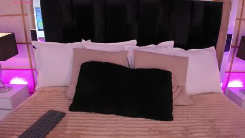 Snapshot of gretavelvet chatting on 12-04-25, 07:33 Greta Velvet online show from 12-04-25, 07:33