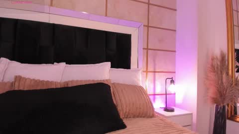 Snapshot of gretavelvet chatting on 01-14-26, 07:41 Greta Velvet online show from 01-14-26, 07:41