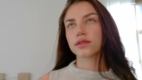 Snapshot of grettabenett_ chatting on 01-07-25, 05:09 Gretta online show from 01-07-25, 05:09