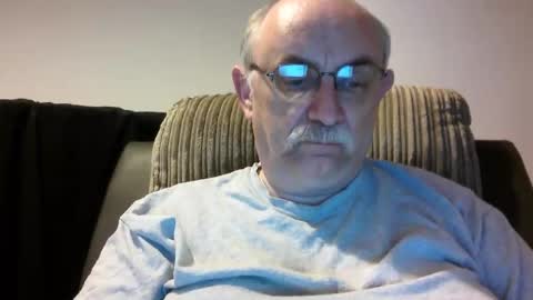 Snapshot of grey_dom chatting on 09-26-25, 10:14 Master  Sir online show from 09-26-25, 10:14