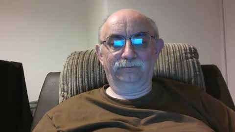 Snapshot of grey_dom chatting on 09-29-25, 08:46 Master  Sir online show from 09-29-25, 08:46