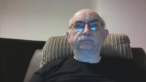 Snapshot of grey_dom chatting on 10-13-25, 09:20 Master  Sir online show from 10-13-25, 09:20
