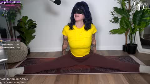 Snapshot of greydesire69 chatting on 01-17-26, 01:10 2 online show from 01-17-26, 01:10