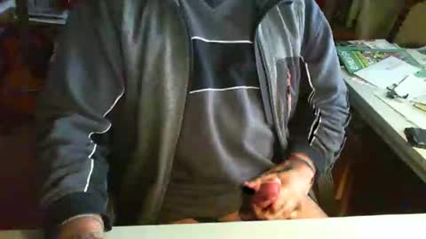 greyhounddog online show from 12-12-24, 09:19