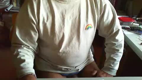 Snapshot of greyhounddog chatting on 03-07-26, 10:01 greyhounddog online show from 03-07-26, 10:01