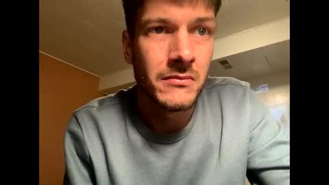 Snapshot of greyvan96 chatting on 03-13-26, 02:18 Perfectlyaveragesavage online show from 03-13-26, 02:18