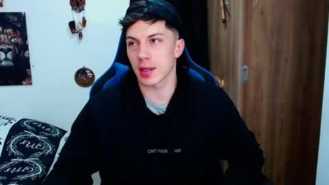 Snapshot of griego01 chatting on 12-04-24, 10:08 griego01 online show from 12-04-24, 10:08