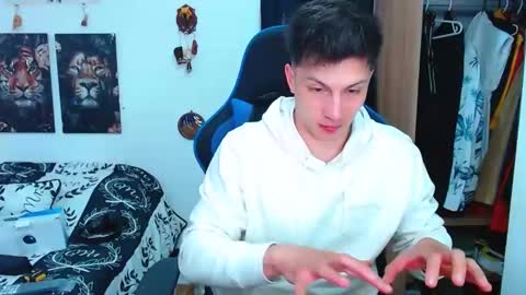 Snapshot of griego01 chatting on 01-22-25, 06:41 griego01 online show from 01-22-25, 06:41