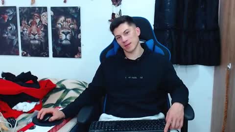 Snapshot of griego01 chatting on 03-12-25, 07:49 griego01 online show from 03-12-25, 07:49