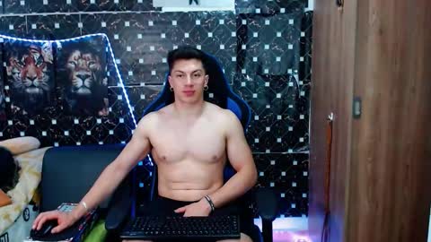 Snapshot of griego01 chatting on 09-23-25, 06:05 griego01 online show from 09-23-25, 06:05