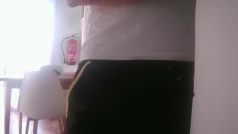 Snapshot of grimbergen123 chatting on 03-28-26, 05:23 Grim online show from 03-28-26, 05:23