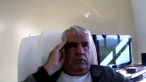grisa01 online show from 06-19-26, 06:12