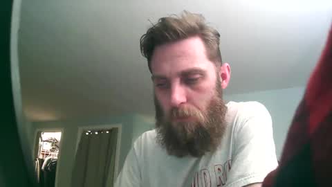 Snapshot of grizzley84 chatting on 12-31-24, 03:01 grizzly84 online show from 12-31-24, 03:01