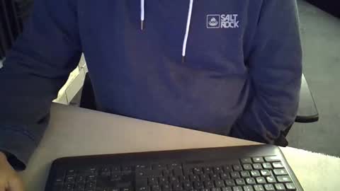 Snapshot of grooce_sub chatting on 05-19-26, 09:32 Grooce online show from 05-19-26, 09:32