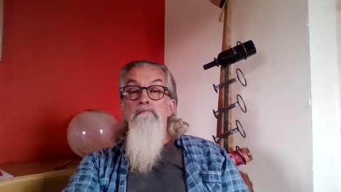 Snapshot of grybear60 chatting on 11-05-25, 10:04 Grybear online show from 11-05-25, 10:04