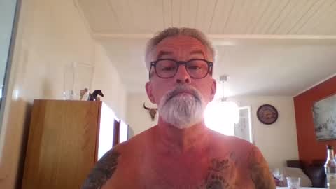 Grybear online show from 07-28-26, 05:14
