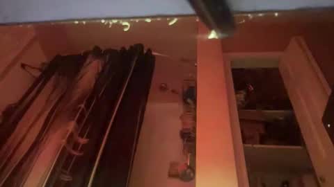 Snapshot of gswaze12 chatting on 10-25-25, 04:20 GSwaze online show from 10-25-25, 04:20